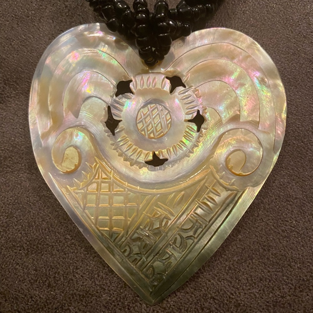 Mother Of Pearl beaded necklace & heart pendant